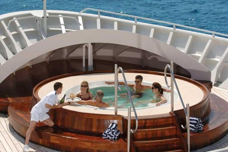 Seabourn Spirit.jpg