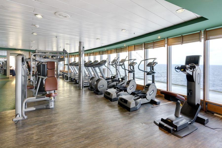 036_Ship_MSC_Armonia_Gym.jpg