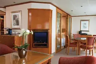 cabin_421.webp