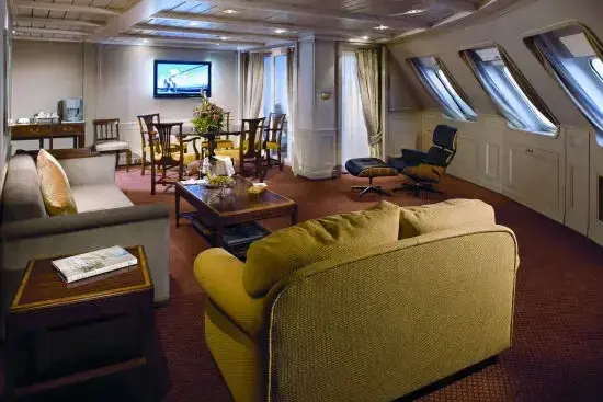 GRAND SUITE.webp