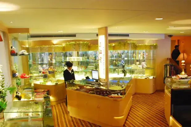 gift-shop.webp