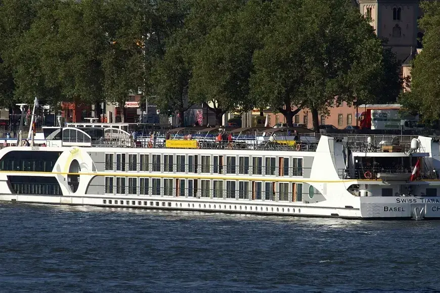 MS Swiss Tiara