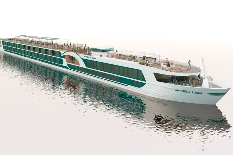 01_Lueftner_Cruises_AMADEUS_Aurea_Render_exterior_view.webp