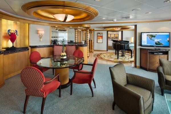Suite_Royal_lg1_600.jpg