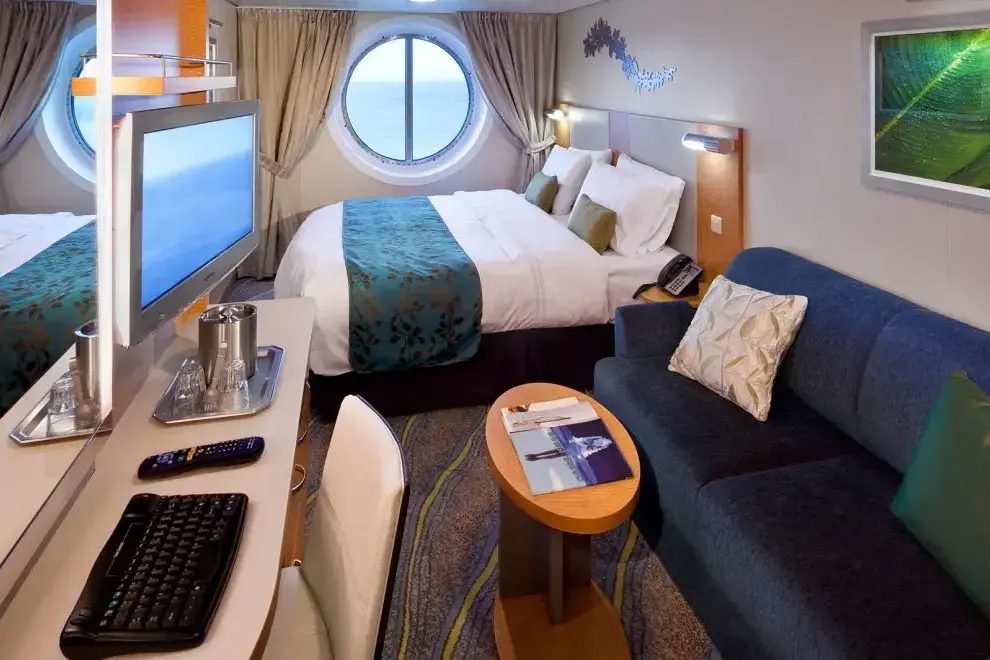 RCI_Oasis-Staterooms_HiRes-tif_Oceanview-CatI-sized-1240x660 (1).webp