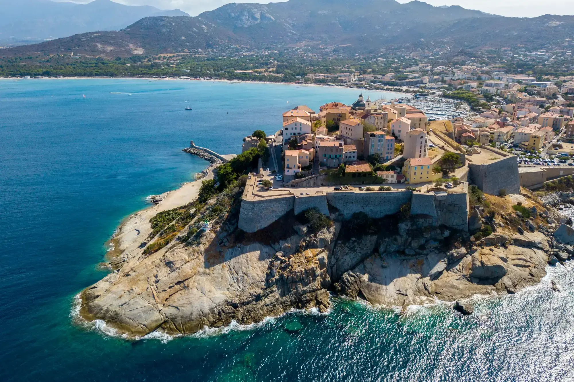 34716_Calvi.webp