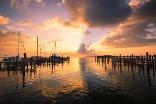 Элис Таун / Багамские о-ва