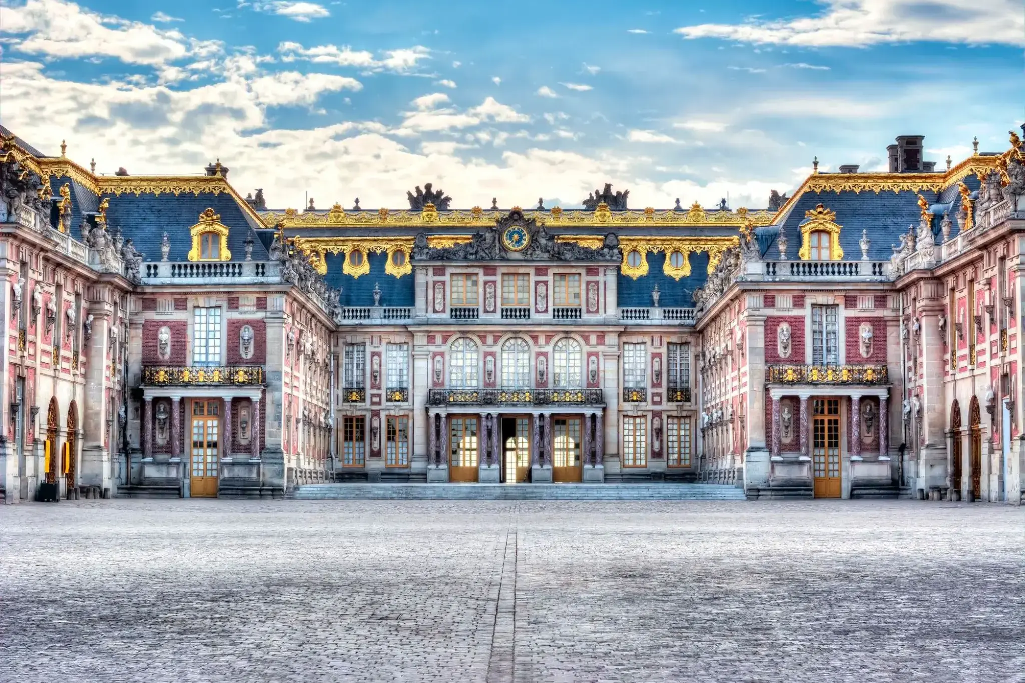 2386820_Versailles.webp