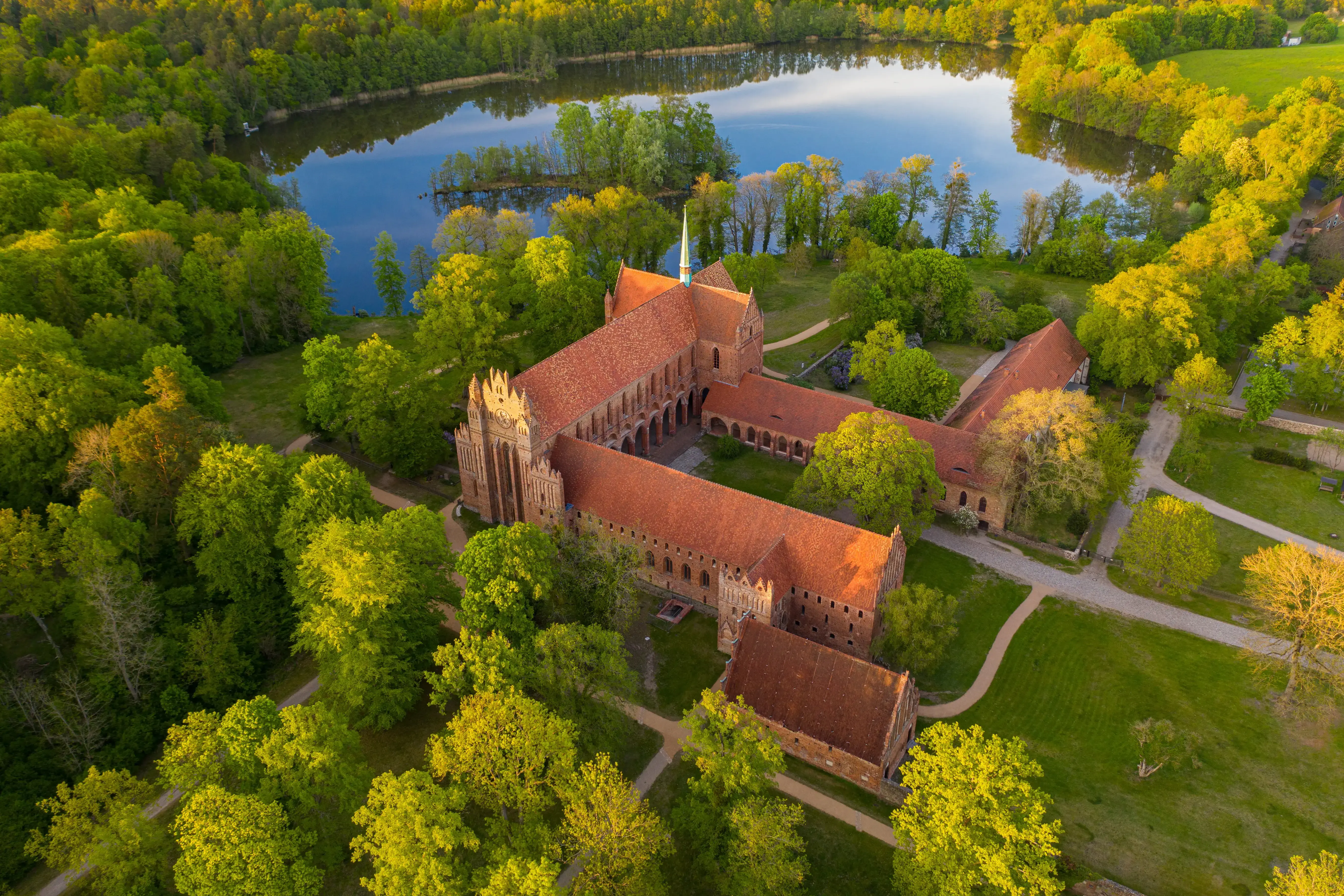 brandenburg-chorinadobestock-348185521.webp