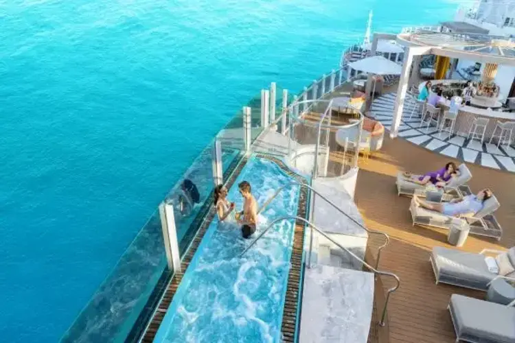 Vibe_Beach_Club.webp