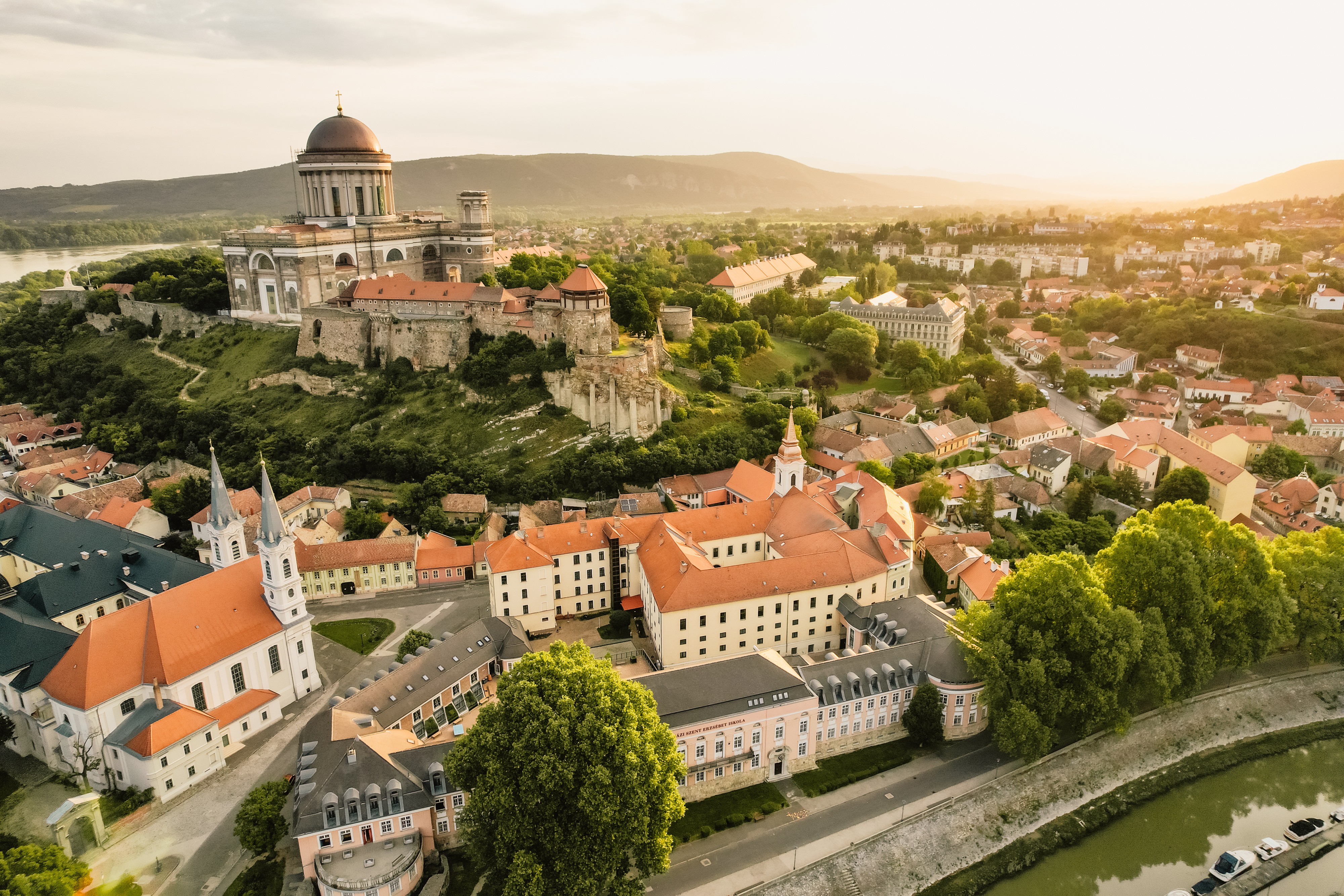 esztergom-adobestock-614552091.jpeg