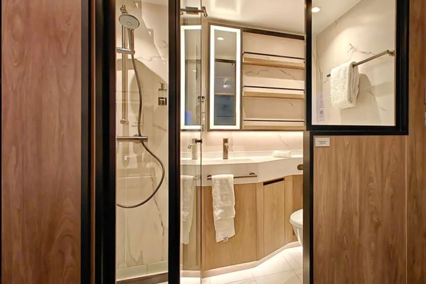 3 NCL_Solo_Studio.JPG