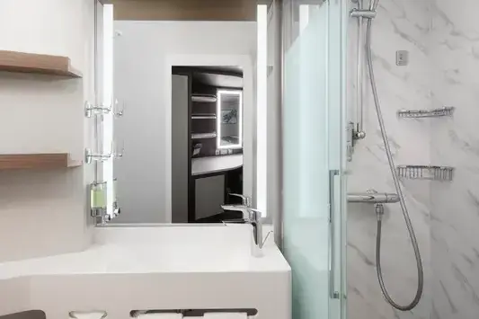 ncl_Pearl_Bathroom.webp