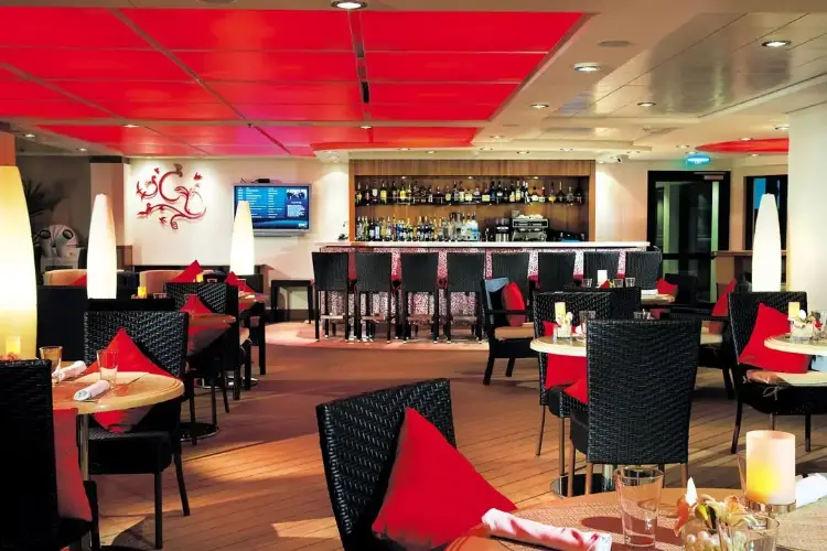 courtyardgrill.webp