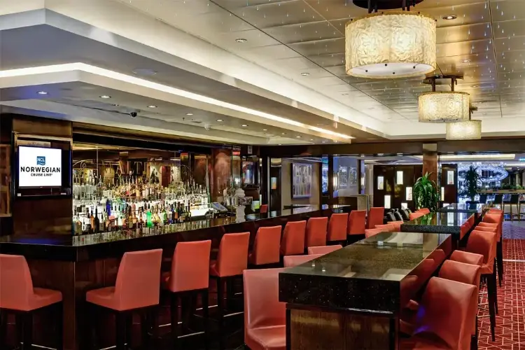 maltingswhiskeybar.webp