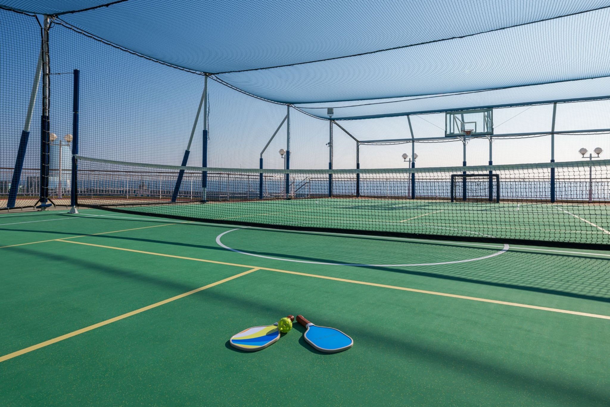 Norwegian Jewel - Sports Court.jpg