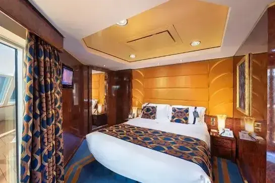 YCT MSC Yacht Club Executive and Family suite with Balcon 1.webp