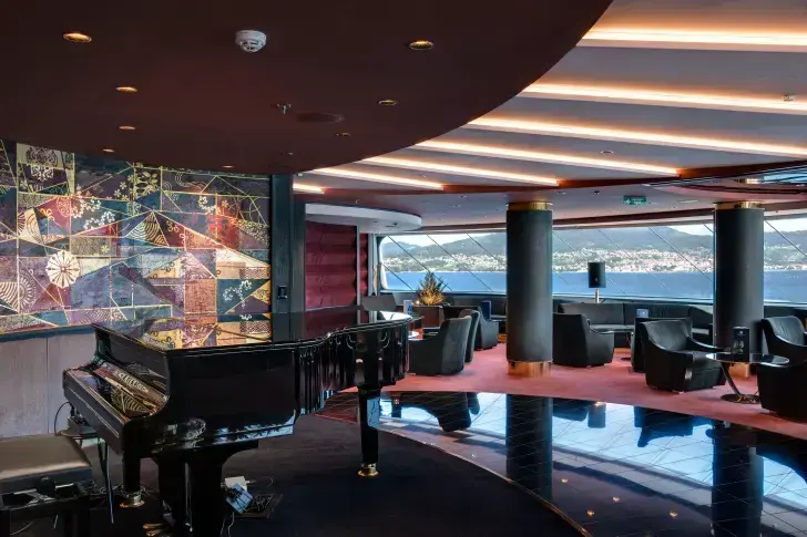 MSC17010859MSC Meraviglia, MSC Yacht Club - Top Sail Lounge.webp