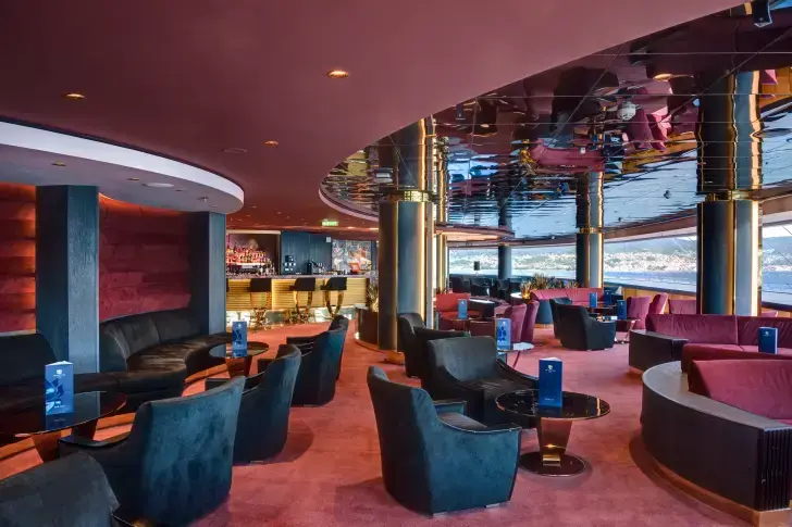 MSC17010860MSC Meraviglia, MSC Yacht Club - Top Sail Lounge.webp