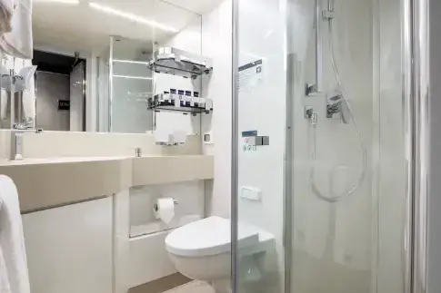 MSC21007852MSC Seashore, MSC Yacht Club Interior Suite - Bathroom (YIN).webp