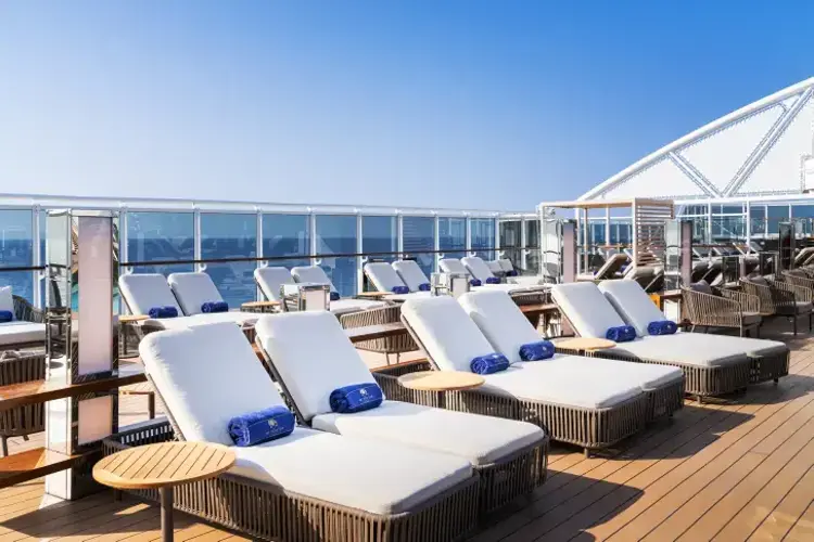 MSC21007213MSC Seashore, MSC Yacht Club Sundeck & Pool.webp