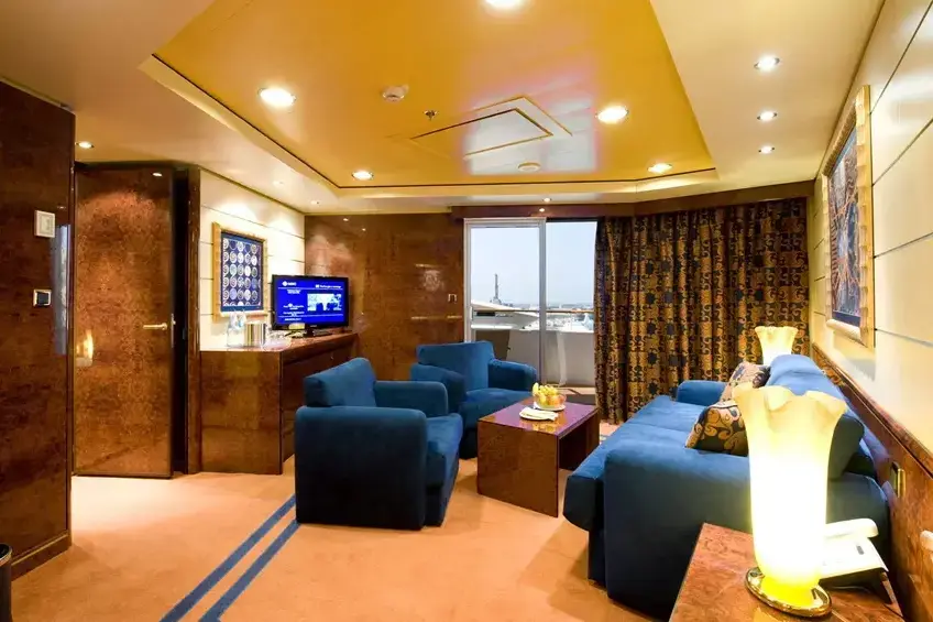 yct-msc-splendida-msc-yacht-club-executive-familiensuite-mit-balkon.webp