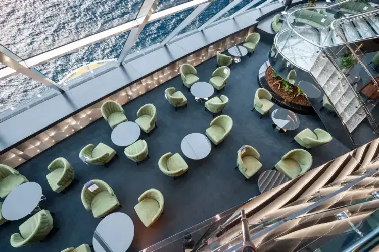 MSC21006934MSC Virtuosa, MSC Yacht Club Top Sail Lounge.webp