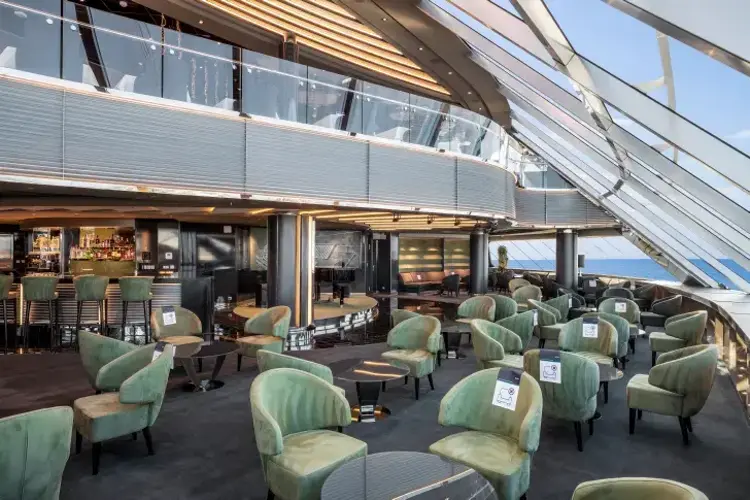 MSC21007122MSC Virtuosa, MSC Yacht Club Top Sail Lounge.webp