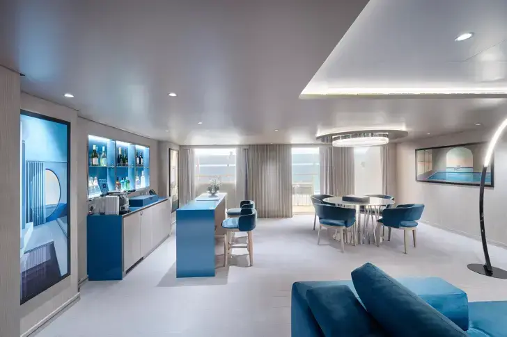 MSC25042104MSC World America, MSC Yacht Club Owner's Suite with Whirlpool Bath (YC4).webp