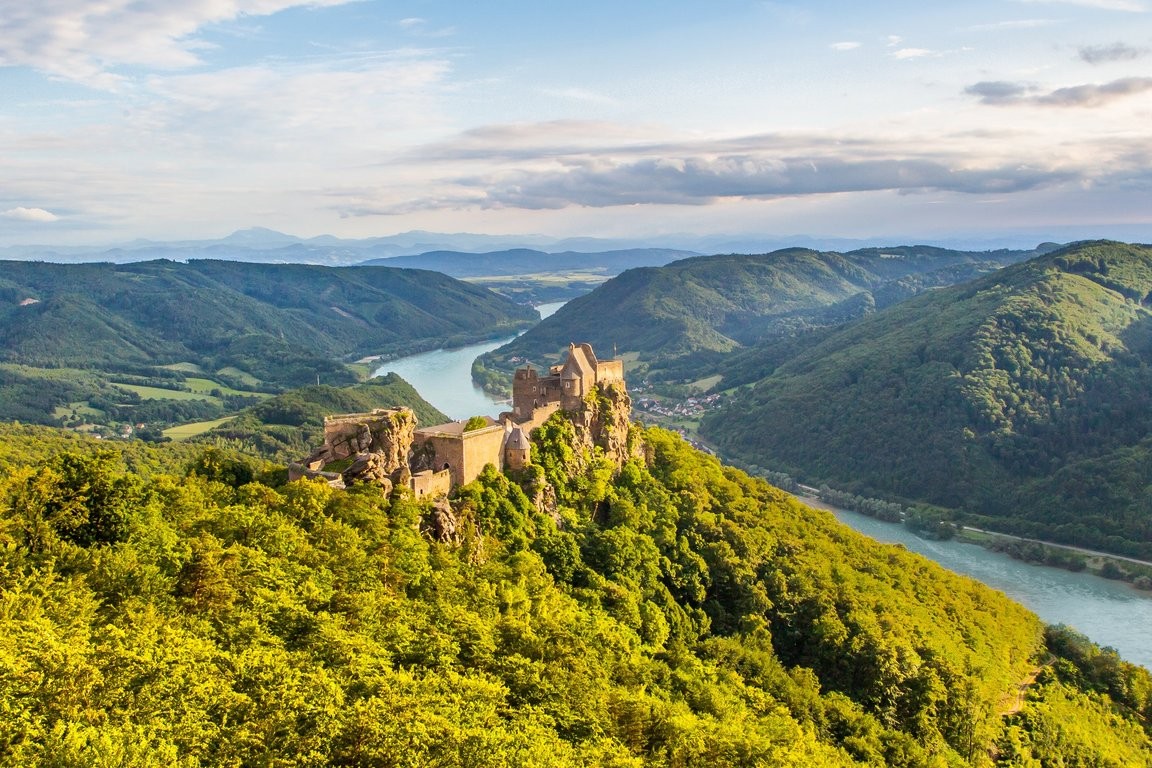 csm_AdobeStock_62819383_Wachau_c01c296c18.jpeg