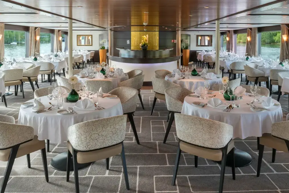 amadeusdiamond_panorama_restaurant.webp