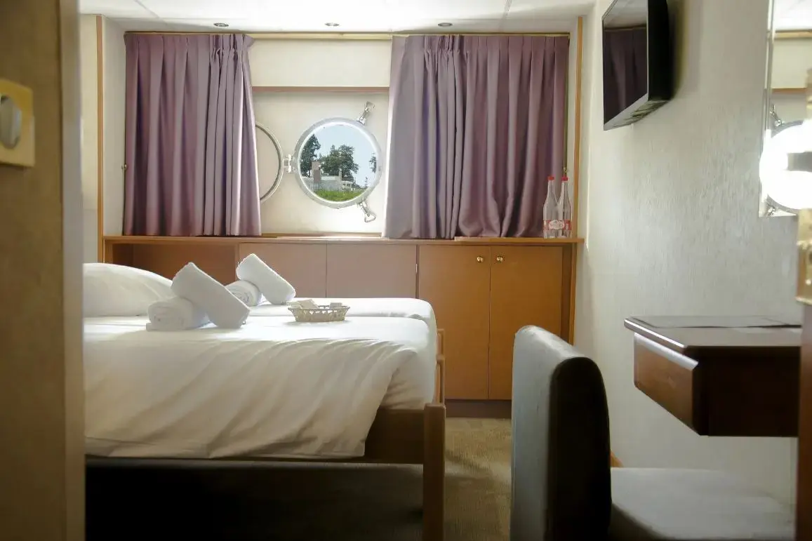 Cabin 3.webp