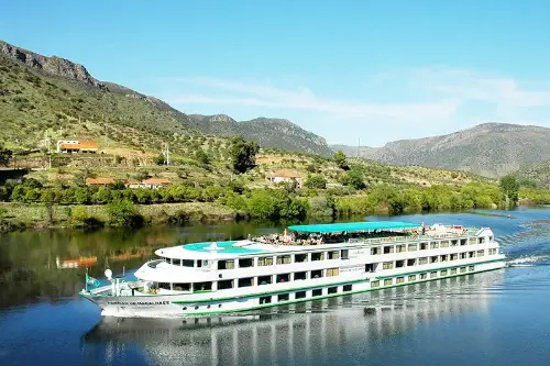 MS Fernao de Magalhaes