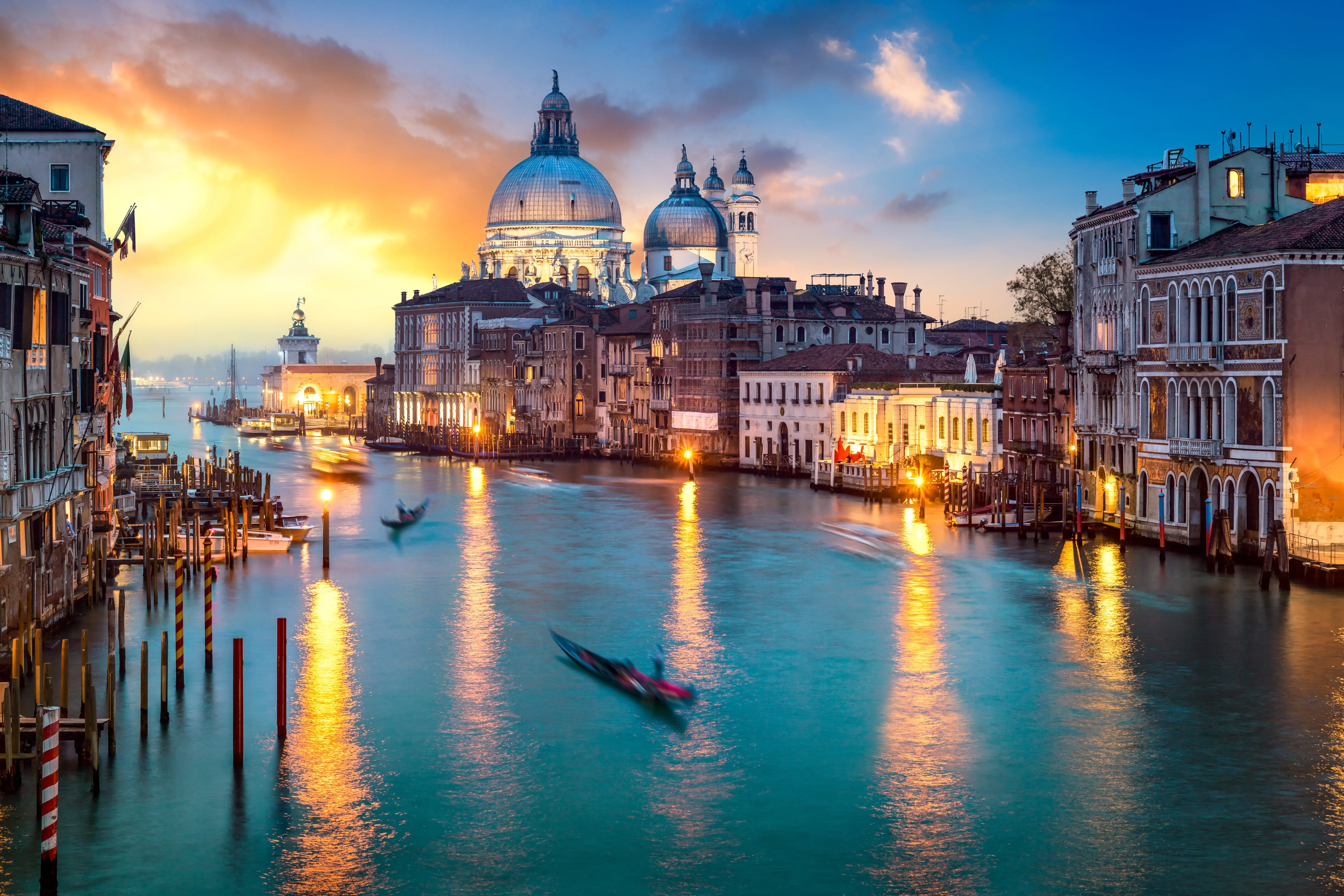 venedig-adobestock-135561515.webp