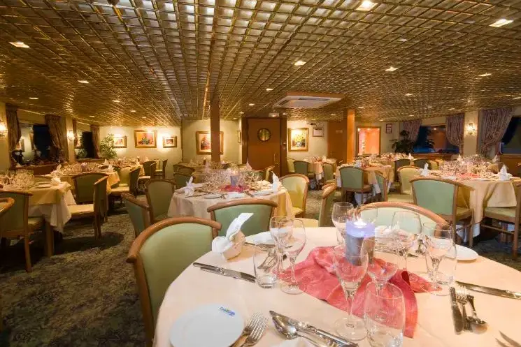 Vasco de Gama Restaurant 2.webp
