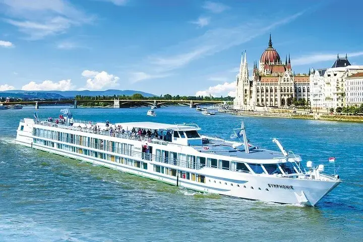 ms-symphonie-ship-1.webp