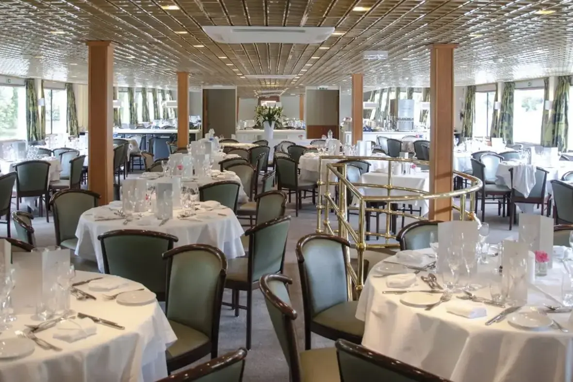 7 MS France Restaurant.webp