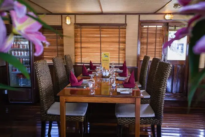 RV Indochine restaurant 1 CroisiEurope.webp
