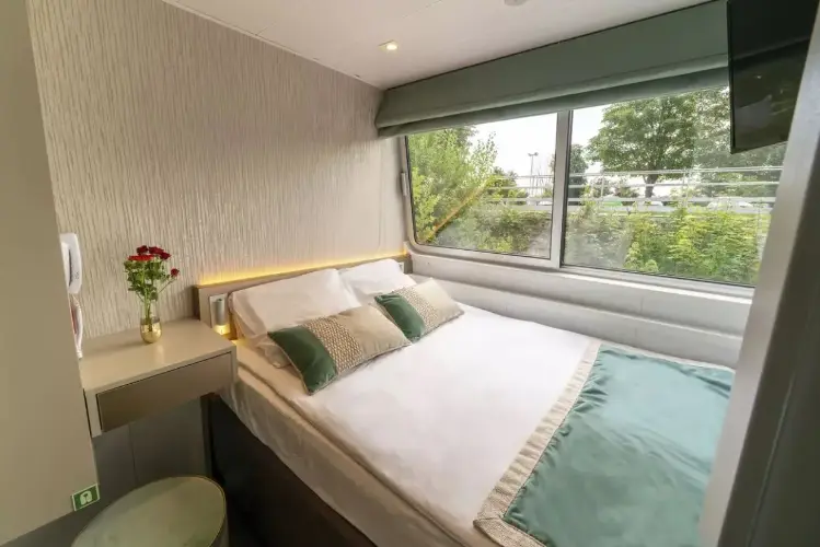 cabin2.1.webp