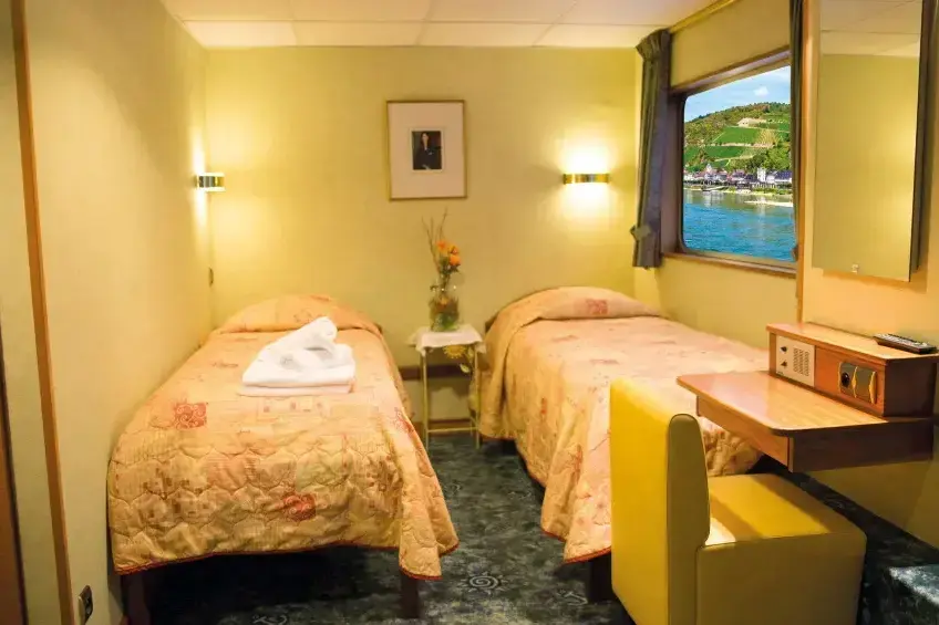 cabine01-suite-pont-principal-ms-modigliani-danube-rhin-croisieurope