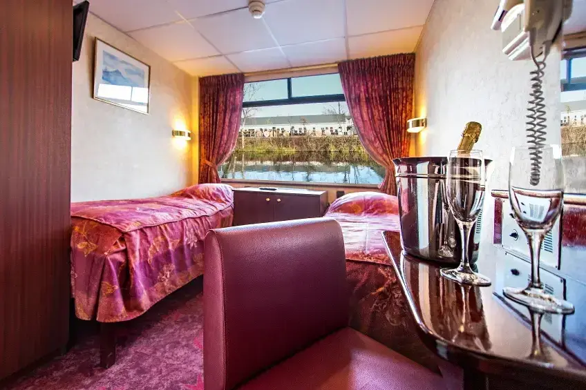 cabine-double-deux-lits-pont-superieur02-ms-mona-lisa-elbe-rhin-croisieurope-julian-mathis